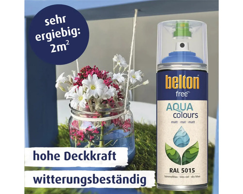 Belton Free Aqua Colors Sprühlack mit einem Blumenarrangement in einem Glas