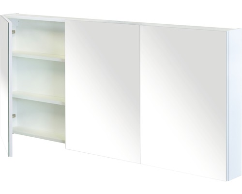 Geöffneter Spiegelschrank mit Regalböden
