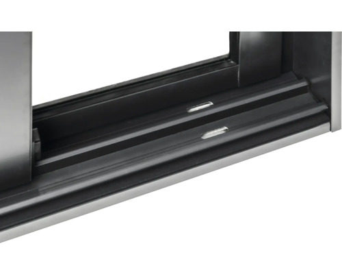 Detailansicht eines Fensterrahmens mit Schiebefunktion