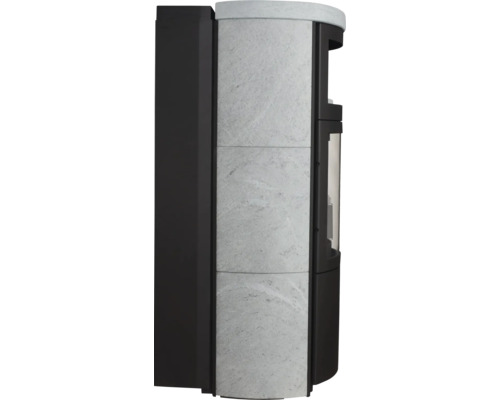 Kaminofen mit Steinverkleidung