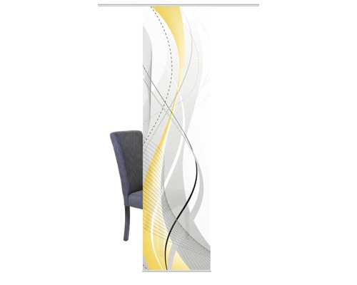 Roll Up Display mit abstraktem Muster neben einem Stuhl