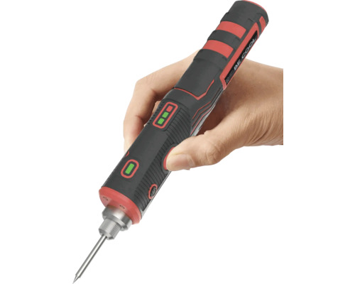 Lötkolben in der Hand