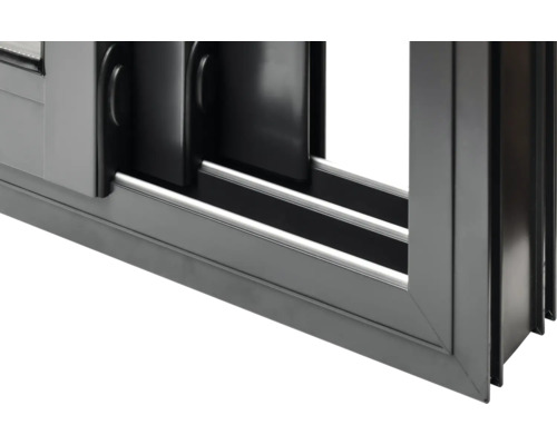 Detailansicht eines Schiebefensters aus Aluminium