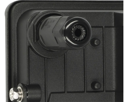 Detailaufnahme einer Kabelverschraubung an einem schwarzen Gehäuse