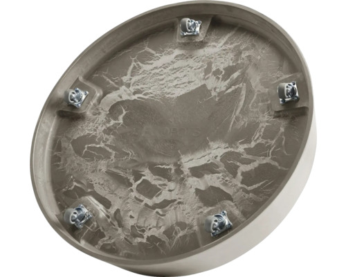 Bodenansicht einer ovalen Badewanne mit sechs Füßen zur Montage