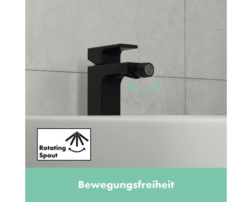 Schwarze Bidetarmatur mit drehbarem Auslauf auf einem Waschbecken