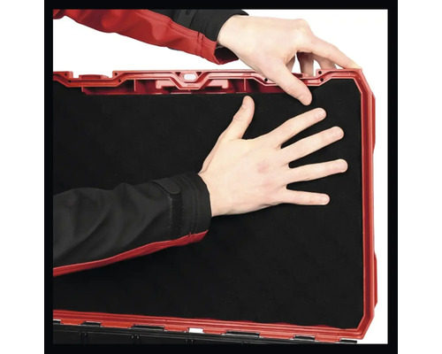 Schaumstoffeinlage für Werkzeugkoffer in rotem Rahmen