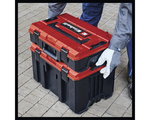 Gestapelte Einhell Werkzeugkoffer mit Einhell Logo.