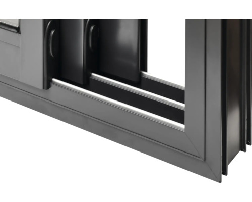Detailansicht eines Schiebefensters aus Aluminium.