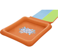 Aufblasbare Wasserrutsche mit Auffangbecken