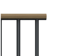 Detailansicht Geländer mit Holzhandlauf und Metallstreben