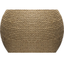 Nahaufnahme einer mit Seil umwickelten Kugel