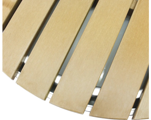 Detailansicht einer runden Tischplatte aus Holzlatten mit Metallbefestigung