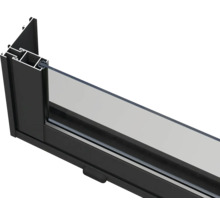 Querschnitt eines Fensterrahmens aus Aluminium mit Glaseinsatz