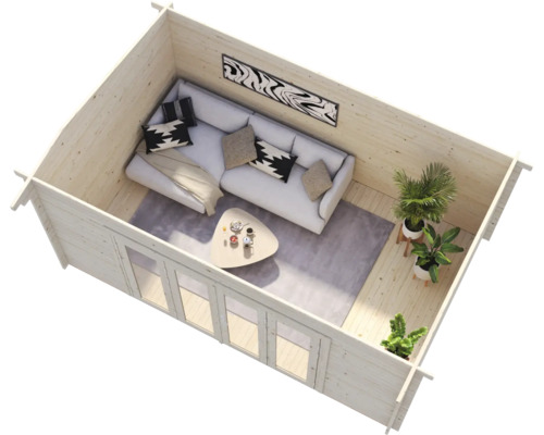 Innenansicht eines Holzgartenhauses mit Sofa, Tisch und Pflanzen.