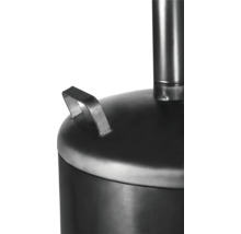 Detailansicht eines Edelstahlbehälters mit Griff