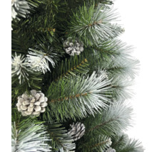 Nahaufnahme eines künstlichen Weihnachtsbaums mit Tannenzapfen