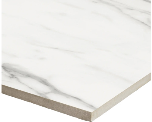 Fliese mit Marmoroptik