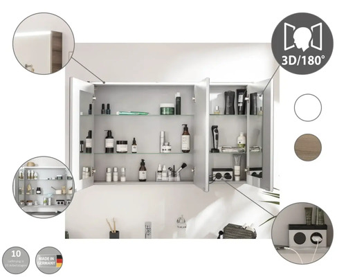 Geöffneter Spiegelschrank mit Glasablagen und Kosmetikprodukten