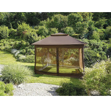 Gartenzelt mit Moskitonetz im Garten