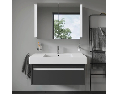 Badezimmerwaschtisch mit Waschbecken, Spiegelschrank und Handtuchhalter für die Wandmontage