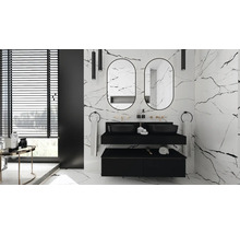 Modernes Badezimmer mit Marmorfliesen, Doppelwaschtisch und ovalen Spiegeln