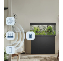 Aquarium mit Unterschrank im Wohnraum und grafische Darstellung von Smart Home Funktionen
