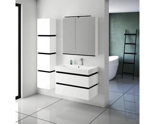 Modernes Badezimmer mit Waschtisch, Spiegelschrank und Hochschrank in Weiss mit schwarzen Akzenten