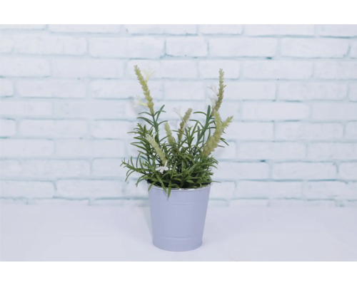 Künstlicher Lavendel in einem Topf