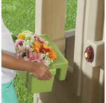 Blumen in einem Spielhaus-Blumenkasten