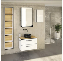 Badezimmerausstattung mit Waschbeckenunterschrank, Spiegelschrank und Regalelement