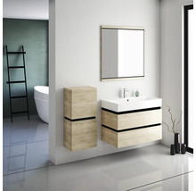 Modernes Badezimmer mit Waschtisch, Spiegelschrank und Hochschrank in Holzoptik