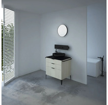 Modernes Badezimmer mit Waschtisch, Spiegel, Aufsatzwaschbecken und Badewanne