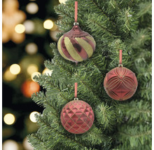 Dekorierter Weihnachtsbaum mit Christbaumkugeln