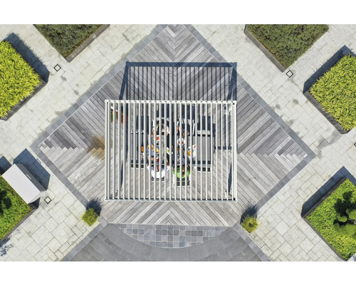 Draufsicht einer Gartenszene mit Terrasse, Pergola und Bepflanzung