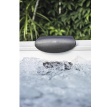 Nahaufnahme eines Whirlpools mit Abdeckung