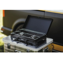 Enders Gaskocher auf einem Campingtisch