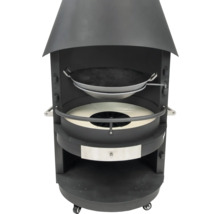 Grillkamin mit Haube und Ablageflächen auf Rädern