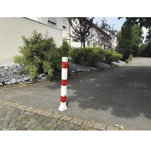 Pfosten mit rot-weissen Streifen zur Strassenabsperrung