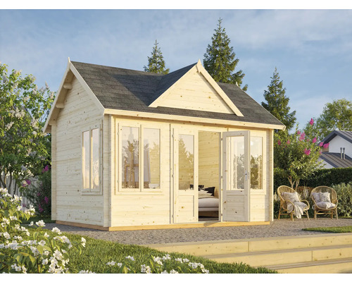 Holzgartenhaus mit Doppeltür und Fenstern im Garten