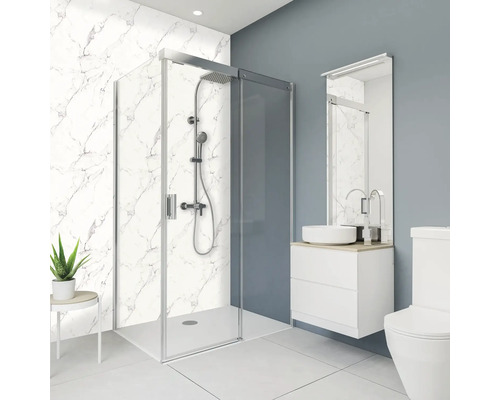 Modernes Badezimmer mit Duschkabine, Waschtisch und Toilette