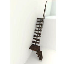 Holztreppe mit Metallstruktur und Geländer an einer weißen Wand