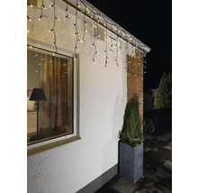 Hausfassade mit LED-Lichterkette für den Außenbereich