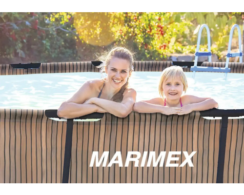 Mutter und Tochter im Marimex Pool