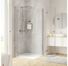 Modernes Badezimmer mit Duschkabine, Waschtisch und Spiegel