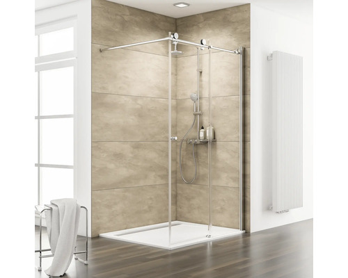 Badezimmer mit Duschkabine, Duschkopf und Handtuchhalter