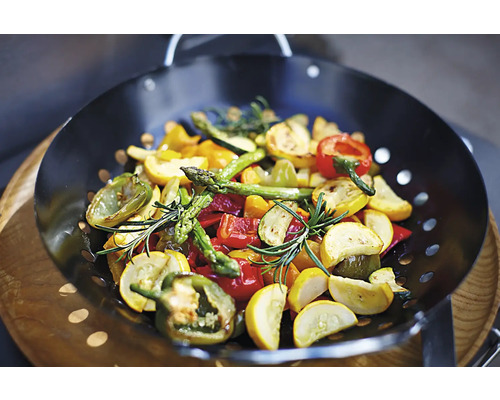 Gemüsepfanne mit Zucchini, Paprika und Spargel