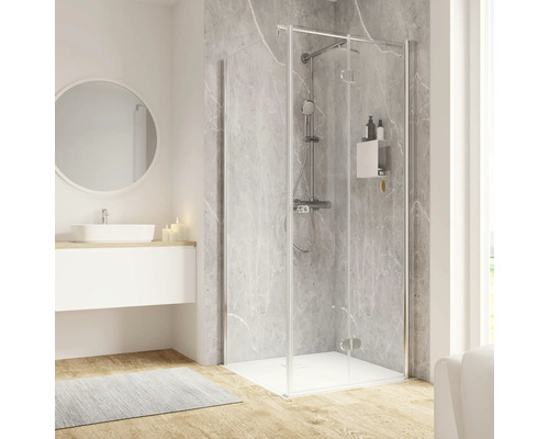 Modernes Badezimmer mit Duschkabine, Waschbecken und Spiegel