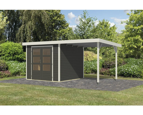 Gartenhaus mit Carport auf Rasenfläche vor Bäumen und Büschen