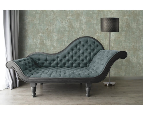 Chaiselongue mit Knopfheftung und Stehlampe im Raum